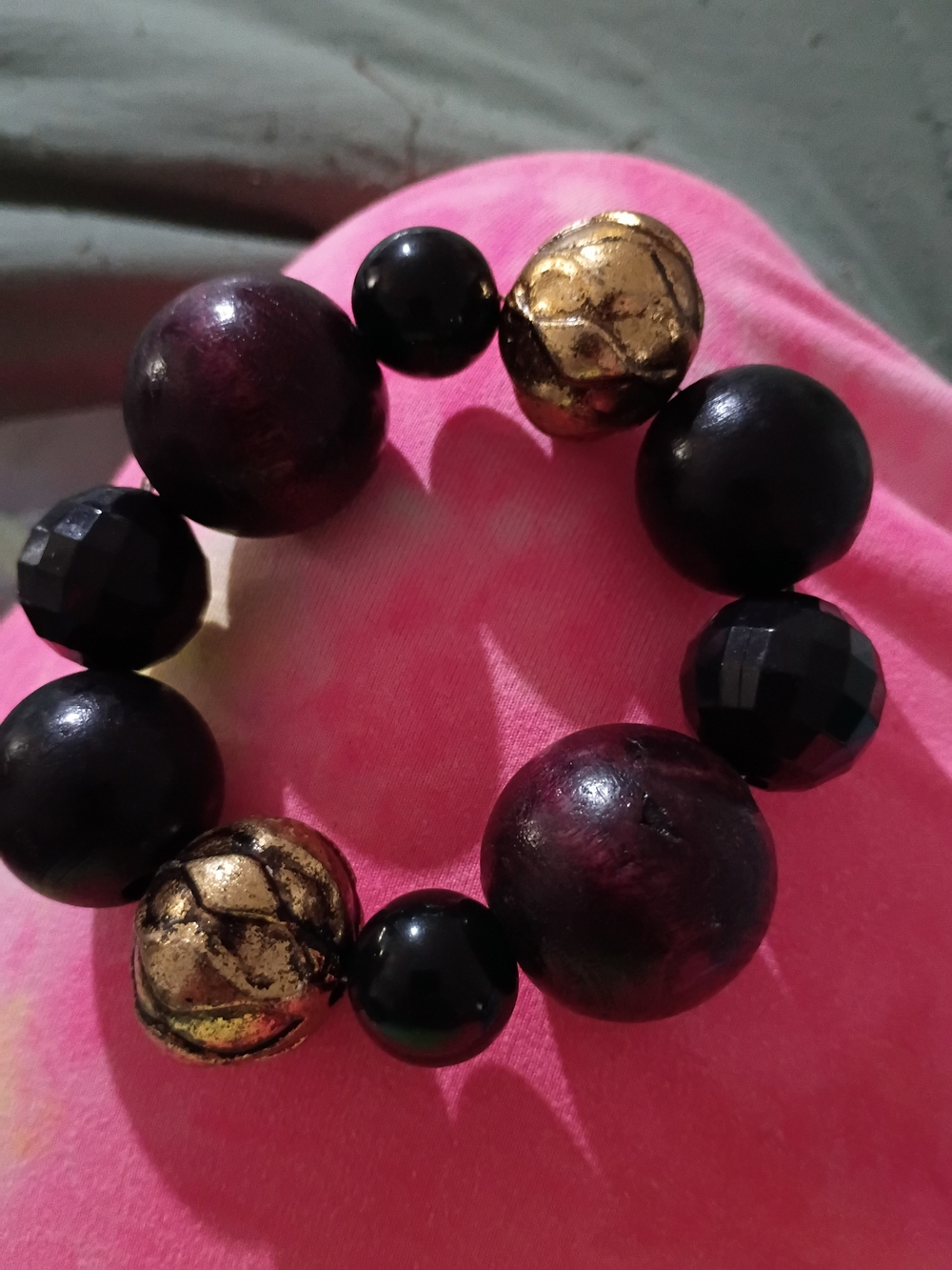 Gold and Black Beaded Stretch Bracelet